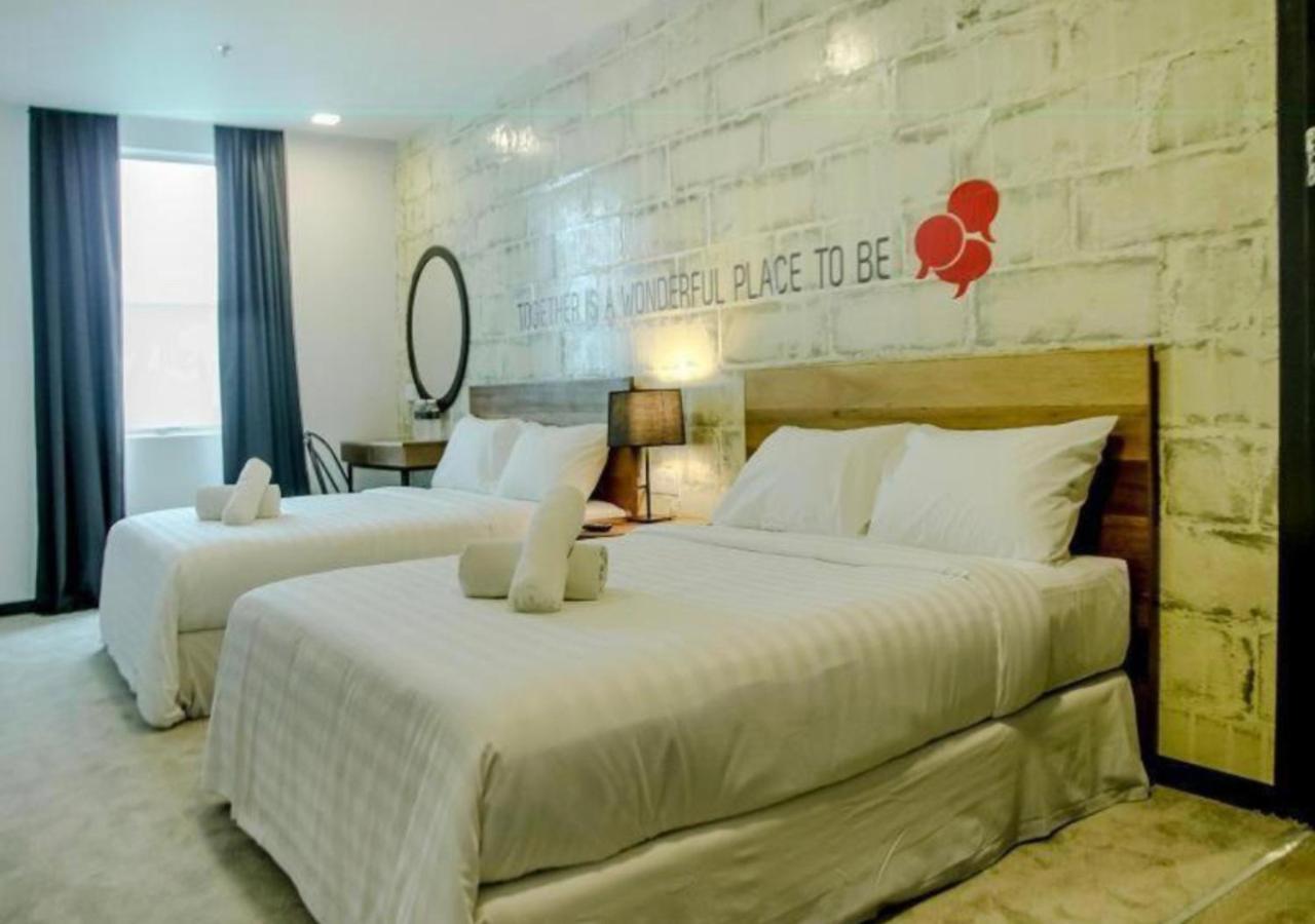 Hotel Regal Vista Ипох Екстериор снимка