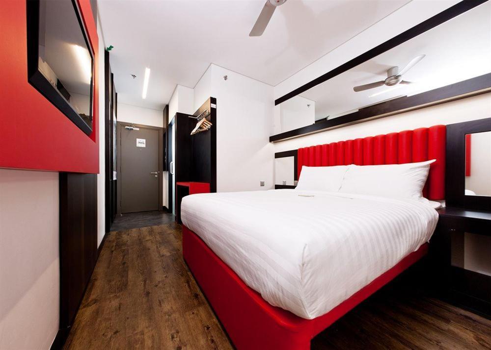 Hotel Regal Vista Ипох Екстериор снимка