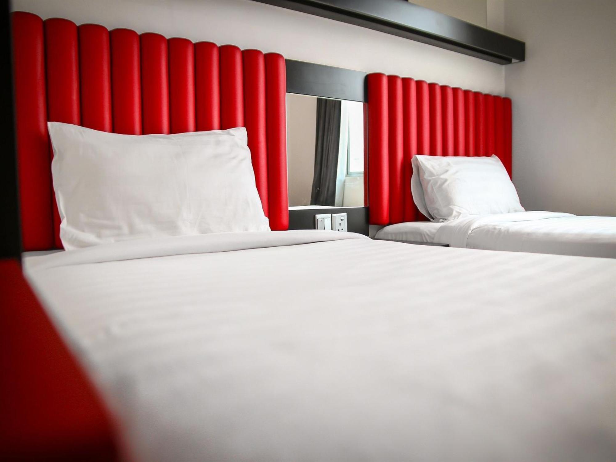Hotel Regal Vista Ипох Екстериор снимка